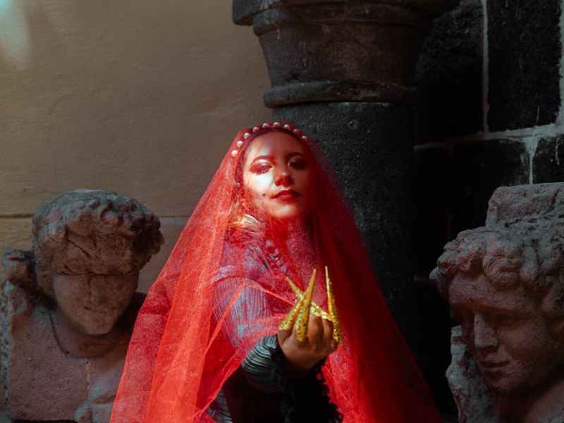 Snow White – in the&nbsp;mirror